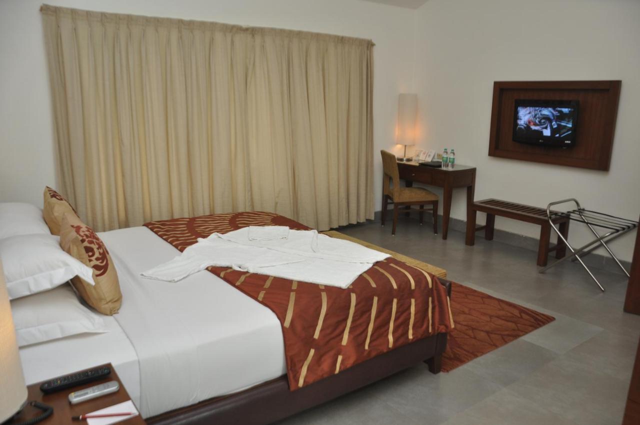 Fountainhead Hotel อลีบาก ภายนอก รูปภาพ